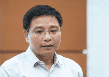 Bộ trưởng GTVT "khoe" có trạm dừng nghỉ cao tốc trung đấu thầu 200 tỷ đồng