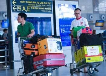 Cục Hàng không chỉ ra 5 lý do khiến giá vé máy bay tăng cao