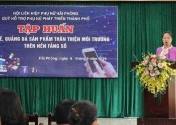 Phụ nữ Hải Phòng tập huấn thiết kế, quảng bá sản phẩm trên nền tảng số