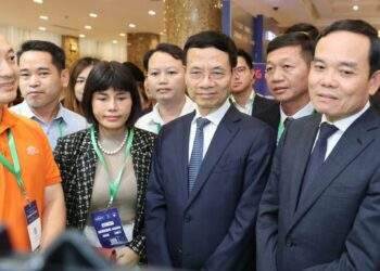 Việt Nam phải ở nhóm nước dẫn đầu về chuyển đổi số và chuyển đổi xanh