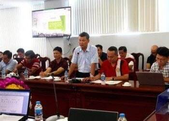 Đại diện Hiệp hội Kim hoàn Vĩnh Long trao đổi tại hội nghị.