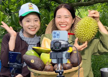 Livestream bán trái cây tại vườn hút gần 3 triệu lượt xem