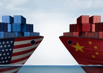 Cơ hội và rủi ro với Việt Nam