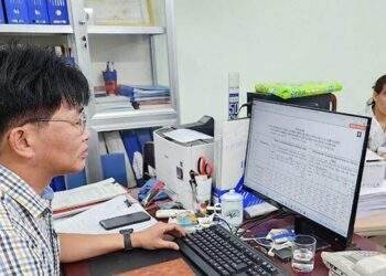 Đông Hà đẩy mạnh chi trả an sinh xã hội không dùng tiền mặt