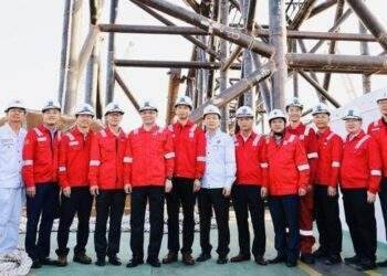 Khởi công thi công biển dự án phát triển mỏ Đại Hùng pha 3