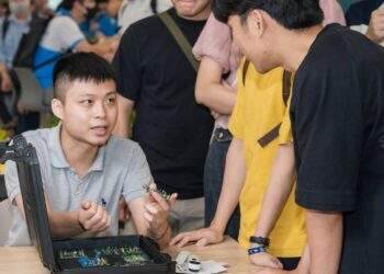 Làm thiết kế chip lương 20 triệu tốt hơn chạy Grab