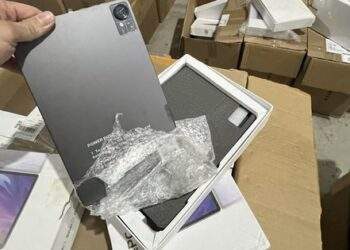Phá kho iphone không rõ nguồn gốc số lượng "khủng"