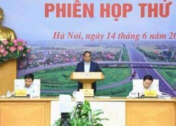 Thủ tướng yêu cầu phát động 500 ngày thi đua, hoàn thành 3.000 km cao tốc năm 2025