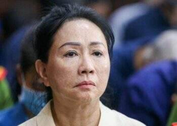 Thuê người lấy số mua vàng đẩy giá; Trương Mỹ Lan tuồn 1,4 tỷ USD ra nước ngoài