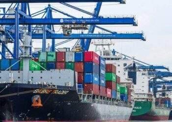 Xuất khẩu căng thẳng với vận tải biển