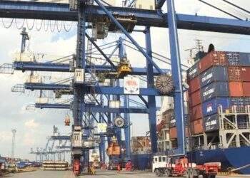 Xuất nhập khẩu 6 tháng năm 2024 tăng 15,7%, xuất siêu ước đạt 11,63 tỷ USD