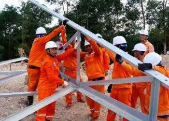 Bí thư Tỉnh ủy 2 lần đến vận động người dân