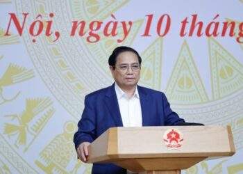 Chuyển đổi số đã đến "từng ngõ, từng nhà, từng người" nhưng vẫn còn những việc chậm tiến độ