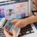 Có thể cấm xuất cảnh với người bán hàng online nợ thuế