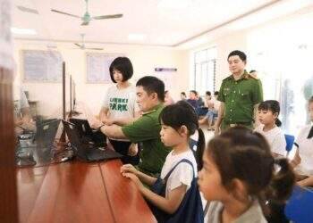 Công an Hà Tĩnh triển khai thu nhận hồ sơ, cấp thẻ Căn cước công dân