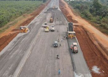 Đề xuất Chính phủ gỡ khó 620.000 m3 đất đắp cao tốc Phan Thiết