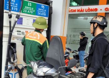 Giá xăng dầu đồng loạt giảm liên tiếp trong tháng 7