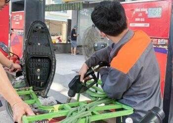 Giá xăng dầu hôm nay 20/7: Giảm liên tiếp