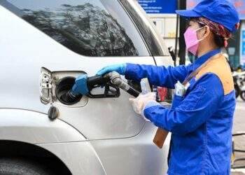 Giá xăng trong nước ngày mai có thể giảm lần thứ 2 liên tiếp
