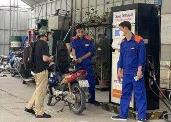 Giảm mạnh ngày cuối tuần
