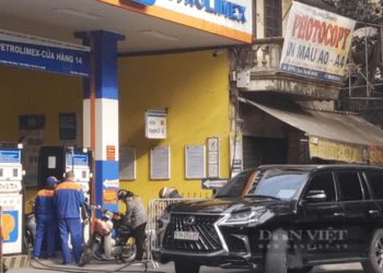 Lo "ông lớn" xăng dầu làm giá, lợi ích nhóm?