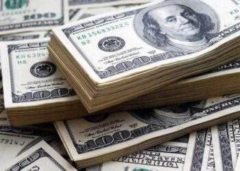 Thị trường tự do "hạ nhiệt", giảm xuống dưới 26.000 VND/USD