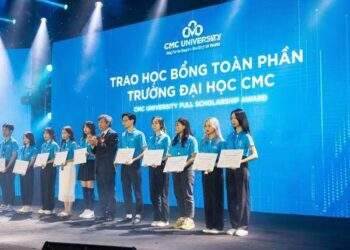 Trường Đại học CMC trao học bổng toàn phần cho thí sinh đạt 26 điểm