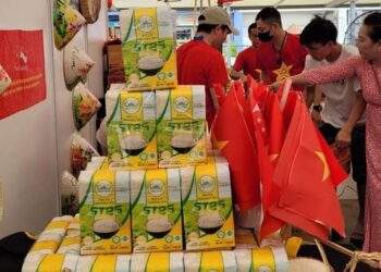 Việt Nam giữ vị trí “quán quân” về xuất khẩu gạo vào thị trường Singapore