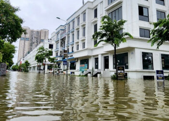 Ôm hầu bao 5 tỷ đồng, chờ mưa to 'chốt' đi mua nhà Hà Nội