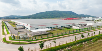 Foxconn "đổ" 551 triệu USD vào hai dự án tại Quảng Ninh