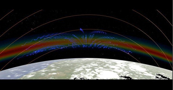NASA chụp được các ký tự lạ trên bầu trời Trái Đất
