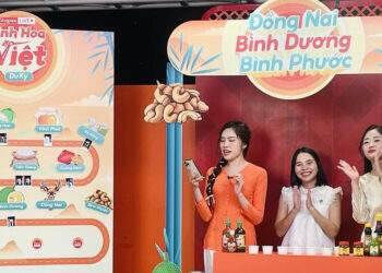 Livestream bán ra hàng trăm ký nông sản tại Shopee Tinh Hoa Việt Du Ký