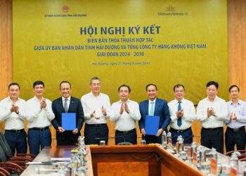 Hải Dương và Vietnam Airlines hợp tác về đầu tư, thương mại, du lịch, hàng không