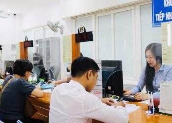Hơn 800.000 người lao động nhận trợ cấp thất nghiệp mỗi năm