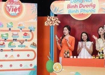 Livestream bán ra hàng trăm ký nông sản tại “Shopee - Tinh hoa Việt du ký”