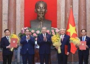 Top leader hands over appointment decisions to new deputy PMs ministers