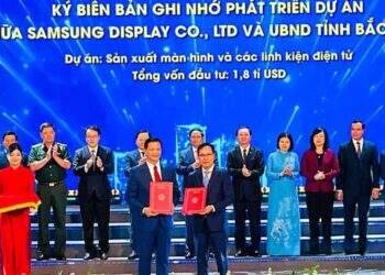 Bắc Ninh trao quyết định chủ trương đầu tư và chứng nhận đầu tư với số vốn gần 5,6 tỷ USD