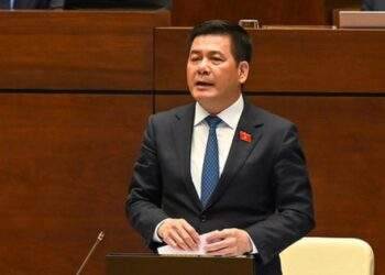 Bị thách thức bởi rủi ro trong thương mại điện tử, ĐBQH chất vấn của Bộ trưởng Nguyễn Hồng Diên