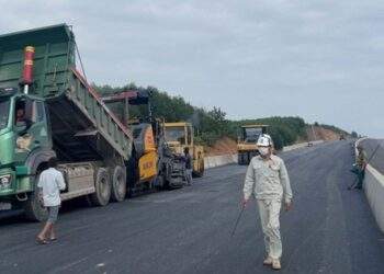Cao tốc Cam Lộ - La Sơn đã có phương án đầu tư mở rộng lên 4 làn xe