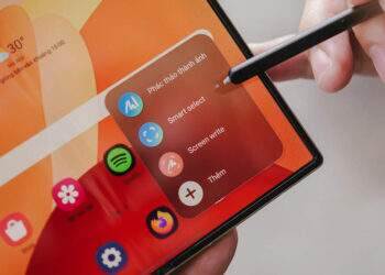 Đắm mình trong thế giới sáng tạo cùng bộ đôi S Pen và Galaxy Z Fold6