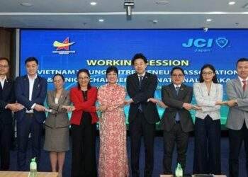 Doanh nhân trẻ Việt Nam