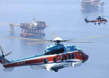 Đội trực thăng Super Puma của Việt Nam đạt 75.000 giờ bay