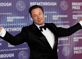 Elon Musk sắp trở thành tỉ phú '1.000 tỉ USD' đầu tiên trên thế giới?