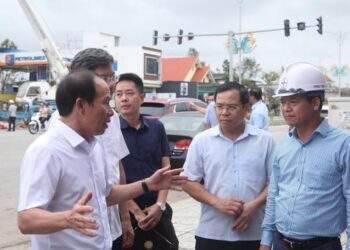 Hải Phòng dồn toàn lực khắc phục lưới điện, thắp sáng lại thành phố
