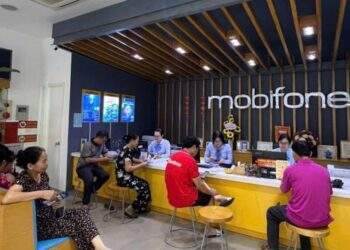 MobiFone hoàn thành hỗ trợ đợt 1 số tiền 50 tỷ đồng cho khách hàng chịu ảnh hưởng bởi bão, lũ