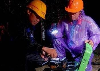 Nỗ lực khôi phục mạng viễn thông sau thiệt hại bão Yagi