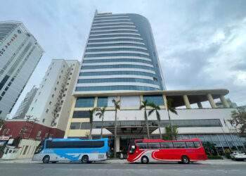 Thần tốc 'hồi sinh' ở Hạ Long