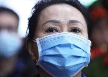 Thuộc cấp khai Trương Mỹ Lan chỉ đạo chuyển tiền ra nước ngoài