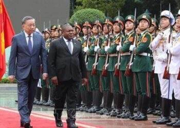 Tổng Bí thư, Chủ tịch nước Tô Lâm chủ trì Lễ đón chính thức Tổng thống Mozambique