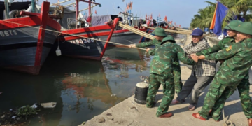 Ứng phó siêu bão, Ninh Bình - Thanh Hóa cấm biển